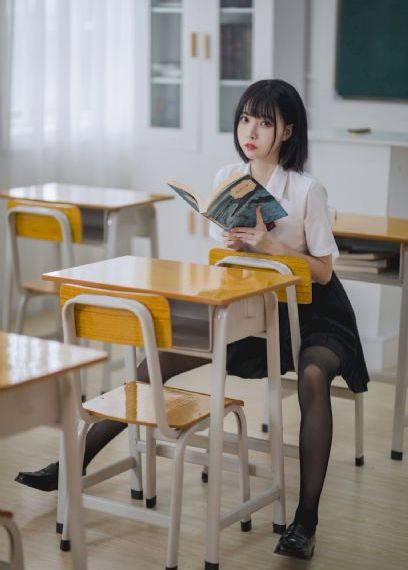 草莓视频18免费观看