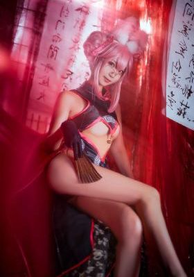 张开腿被九个男人调教h视频